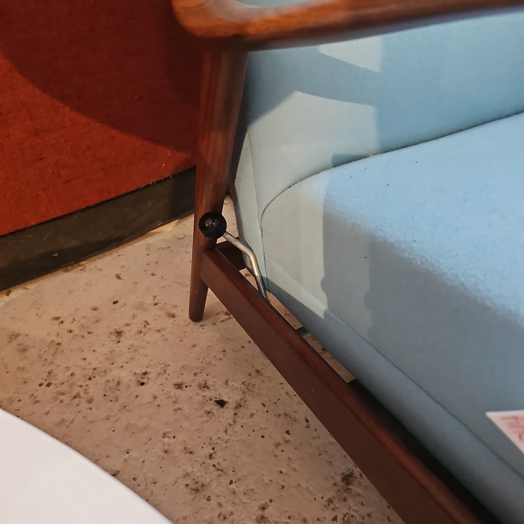 Lounge Chair & Ottoman - Ingmar Relling