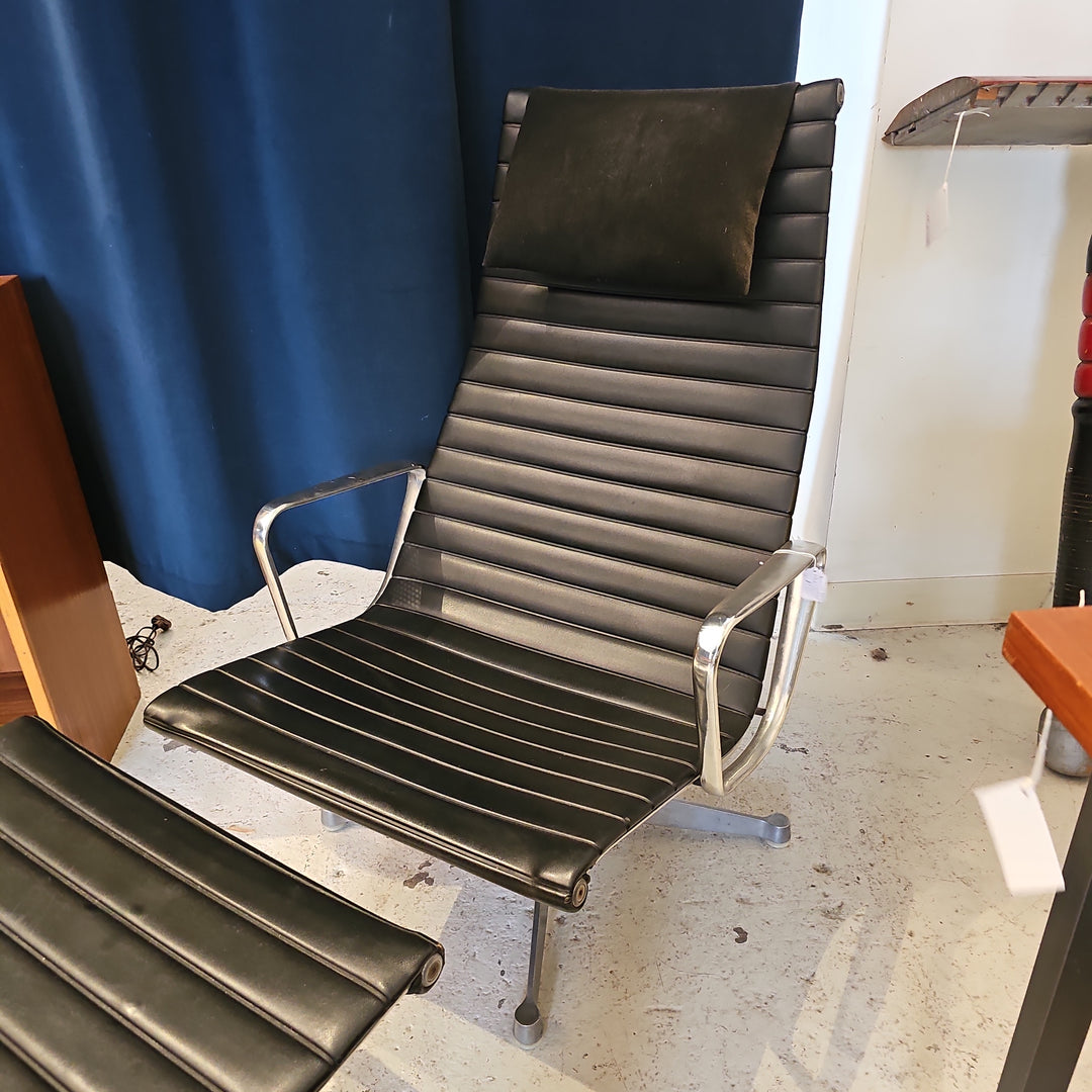 Eames Aluminum Group Lounge Chair & Ottoman