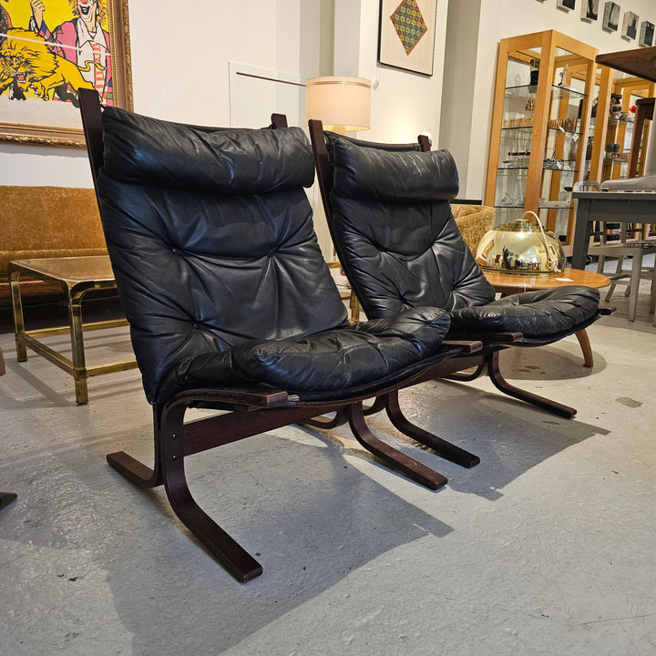 Vintage Black Leather High-back Siesta Chair