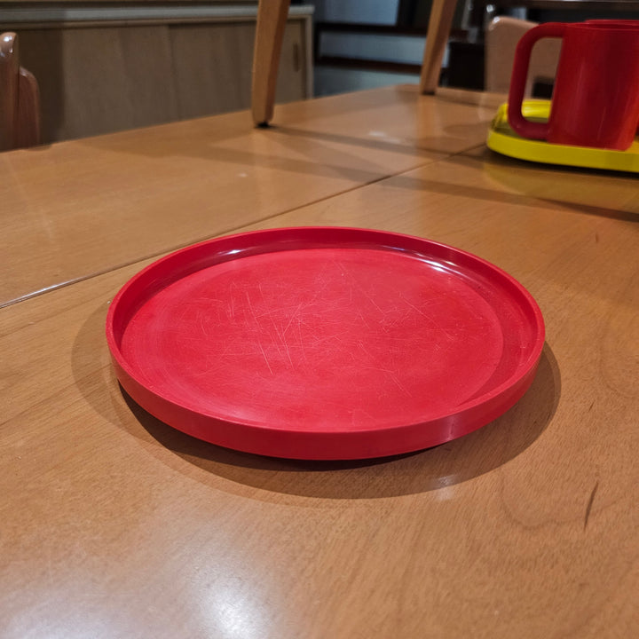 Vintage Red Heller Plate 7.5"
